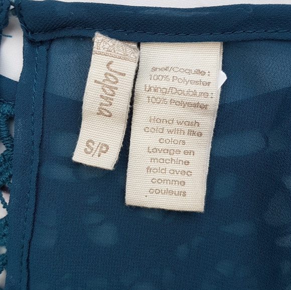 2/40 Japna Dress - Picture 2 of 8